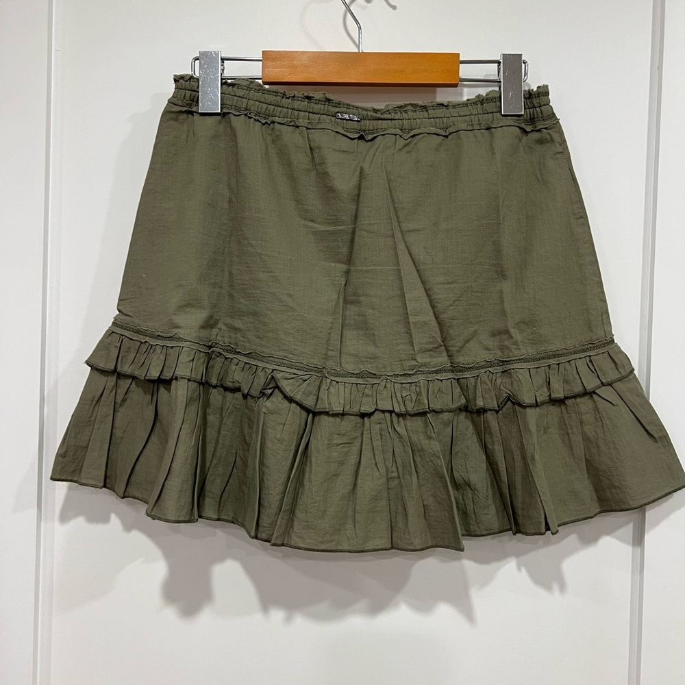A&F Olive Green Ruffle Skirt - Picture 7 of 7